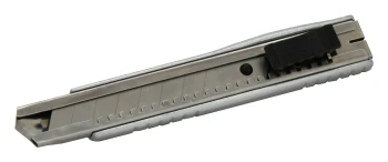 Nůž řezací 18 mm YT-7512